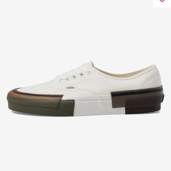 Vans WMNS Authentic Rearrange
Utility Block Blanc De BIack
VN000CSAJVY
Sneakers - Picture 8 of 16